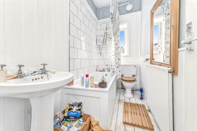 4 bed Terraced for sale Image 10