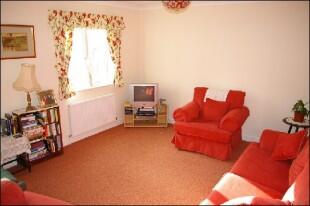 SPACIOUS LOUNGE