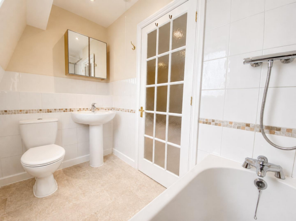 En-suite Bathroom