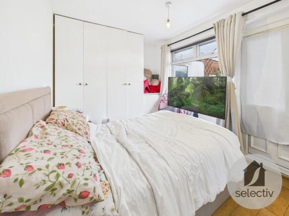 2 bed Semi-Detached Bungalow for sale Image 6