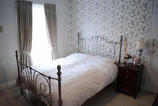 Bedroom 1 (front)