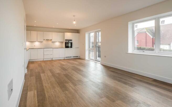 3-bed flat on Ivydene Avenue,
Whitstable,
Kent
CT5 3FS, £136,000