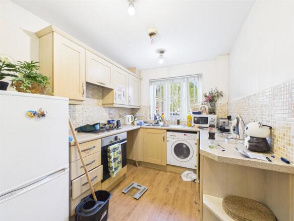 Brattice Drive, Pendlebury, Swinton, Manchester, M27 photo 4