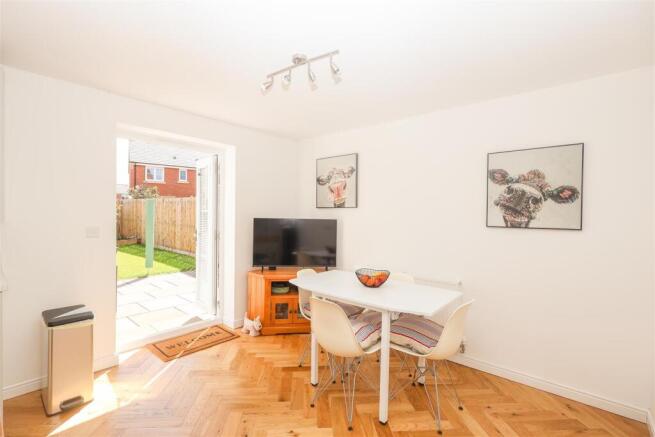 4 bed Detached for sale Image 12
