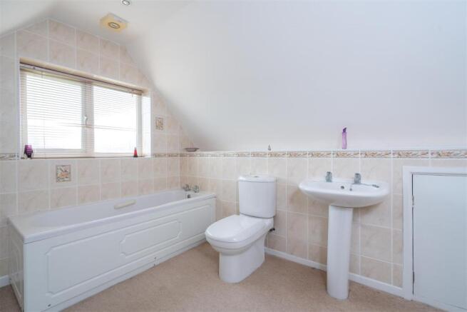 Bathroom.jpg