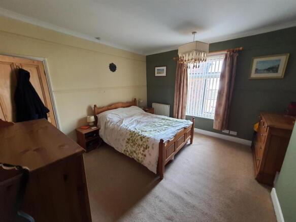 Bedroom 2 - 1.jpg