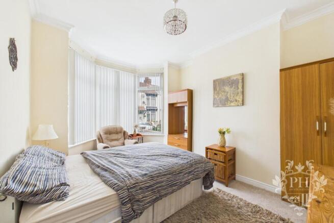 3 bed Terraced for sale Image 6