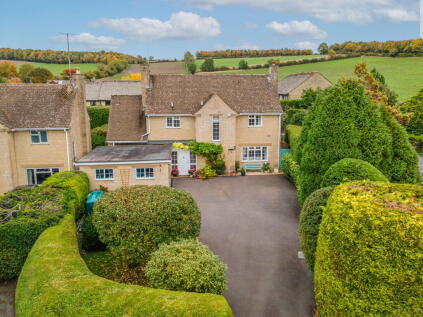 The Farthings, Withington, Cheltenham, GL54 4DF