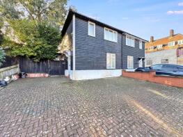 64, Barnfield Road, Edgware HA8 0AZ