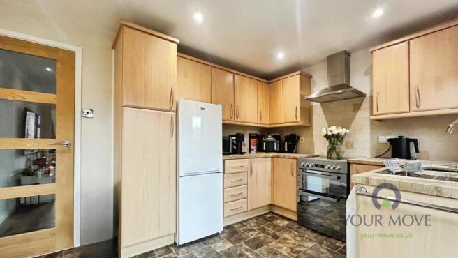 2 bed Semi-Detached for sale Image 5
