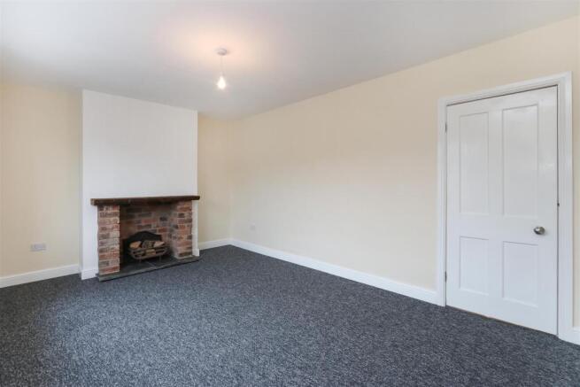 Living Room2.jpg