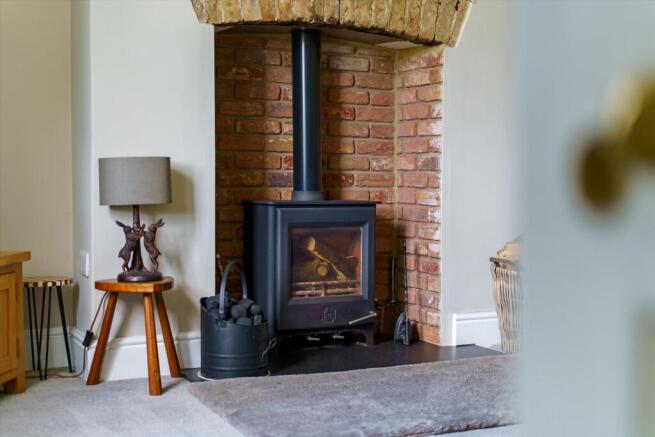 4 bed Detached for sale Image 4