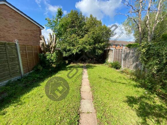 2 bed Semi-Detached to rent Image 12