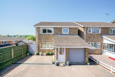 Crosslands, Caddington, LU1