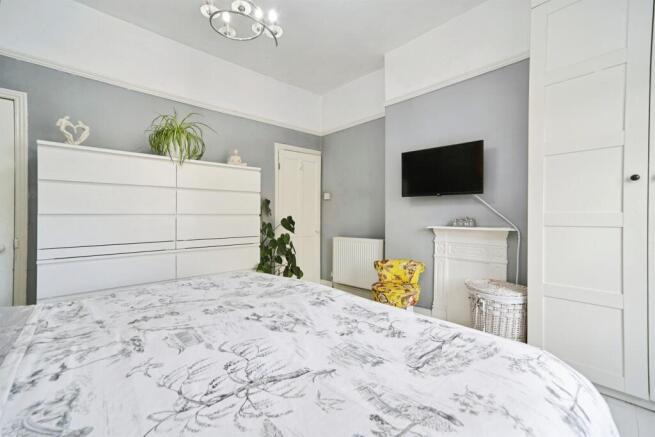 2 bed Terraced for sale Image 12