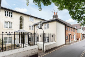 4, 48 51 Chapel Mews, Church Street, Dorking RH4 1DG