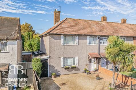 Manford Way, Chigwell, IG7