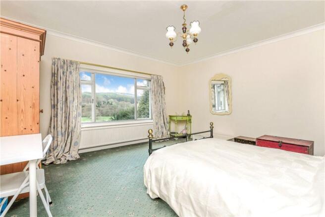 4 Bedrooms