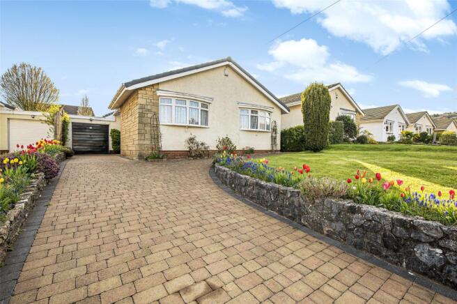 Driveway/Front