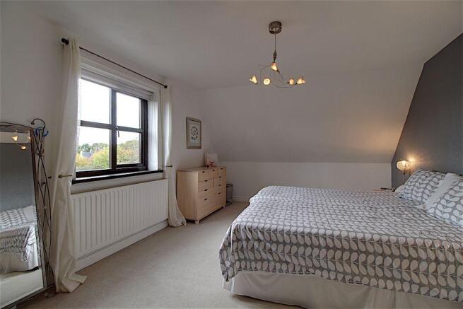 Bedroom 2 (Double)