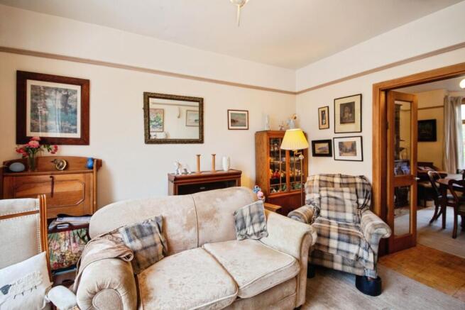 3 bed Semi-Detached for sale Image 6