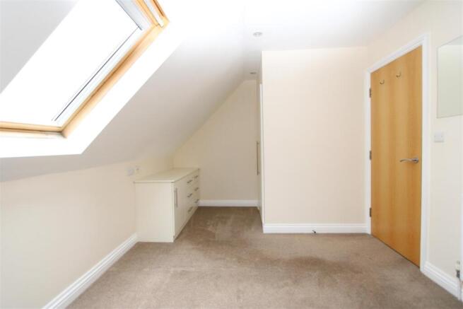 2 bed Town House to rent Image 7