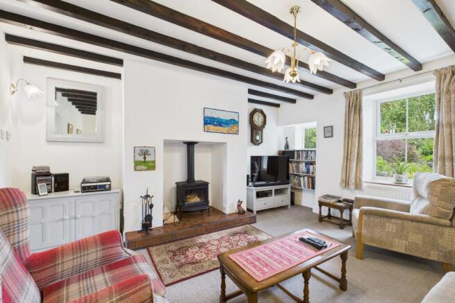 CAM04201G0-PR0102-STILL018