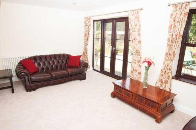 Oaklands (2)