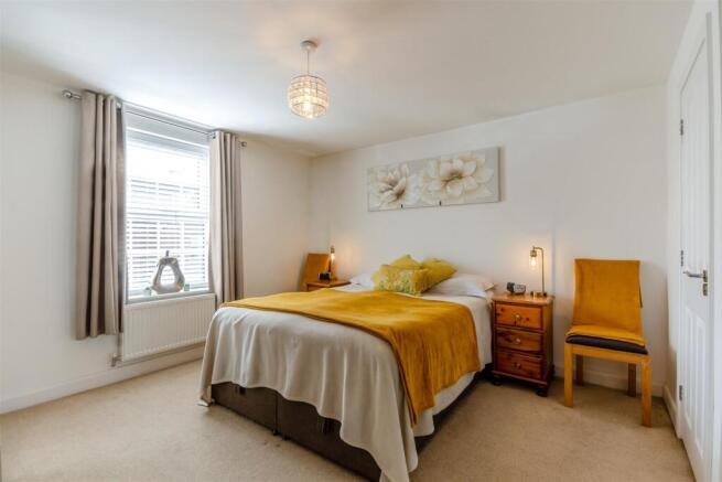 8690582-interior21.jpg
