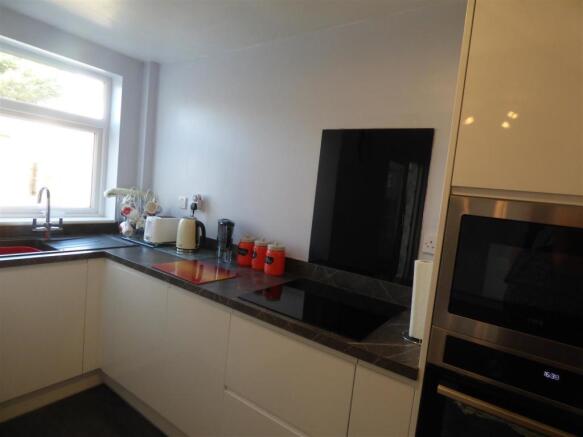 KITCHEN TWO 15 MEADOW LANE JUNE 2022.JPG