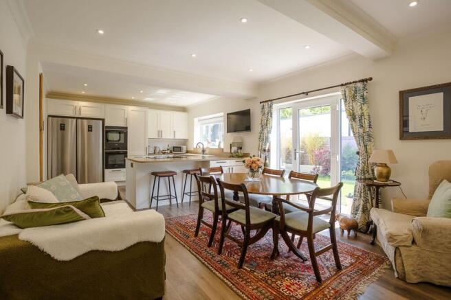 4 bed Detached for sale Image 6