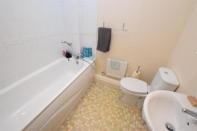 Bathroom.JPG