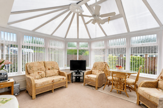 3 bed Detached Bungalow for sale Image 5