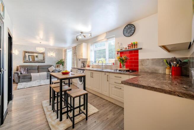 38 Stratford Road, Roade (13).jpg