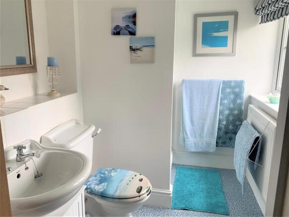 Ensuite.jpg