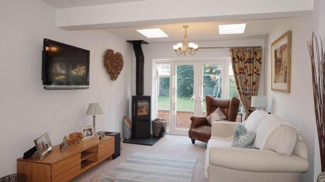 8 Heyes Drive