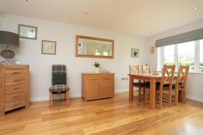 1 Glen Avon Court 24