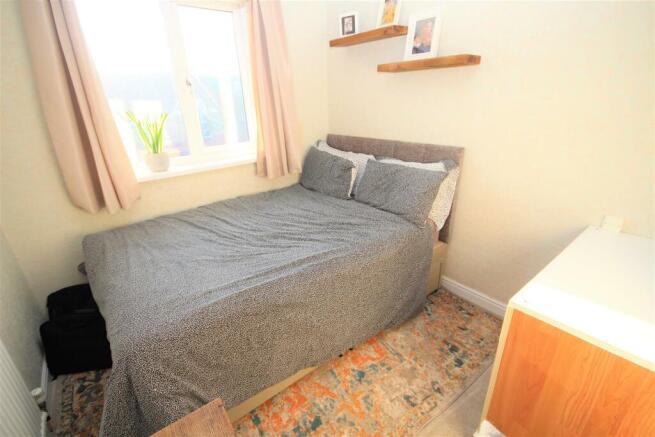 bed 4.jpg