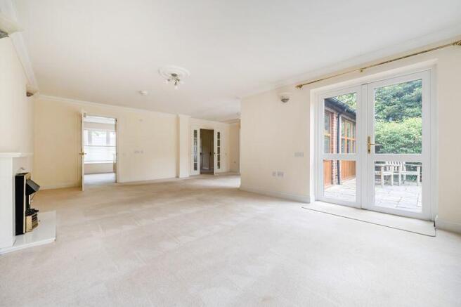 Sitting / Dining Room 