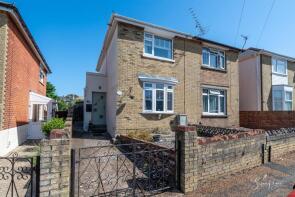 26, Arthur Street, Ryde PO33 3BU