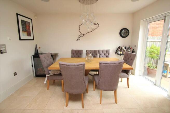 Dining Area.JPG
