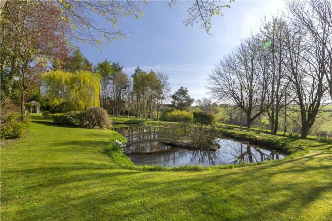 4 bed Detached for sale Image 4