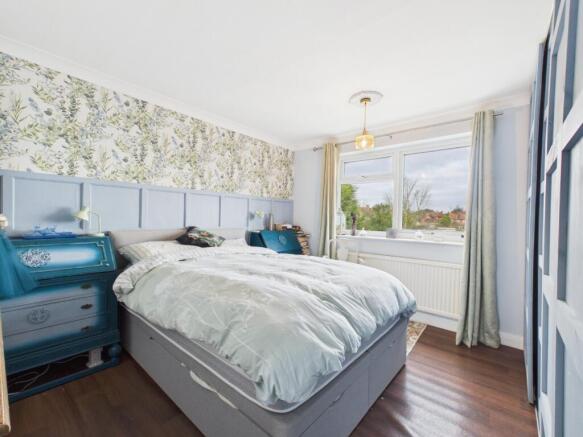 3 bed Semi-Detached for sale Image 8