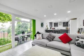 Flat 16, 105 107 Princess Court, Hornsey Lane, Hornsey, London N6 5XD