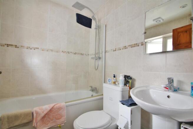 Bathroom.JPG