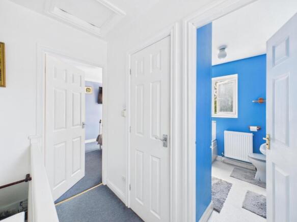 1 bed House for sale Image 6