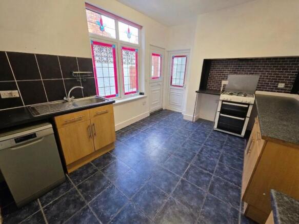 2 bed Terraced for sale Image 8