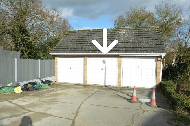 Garage in Block