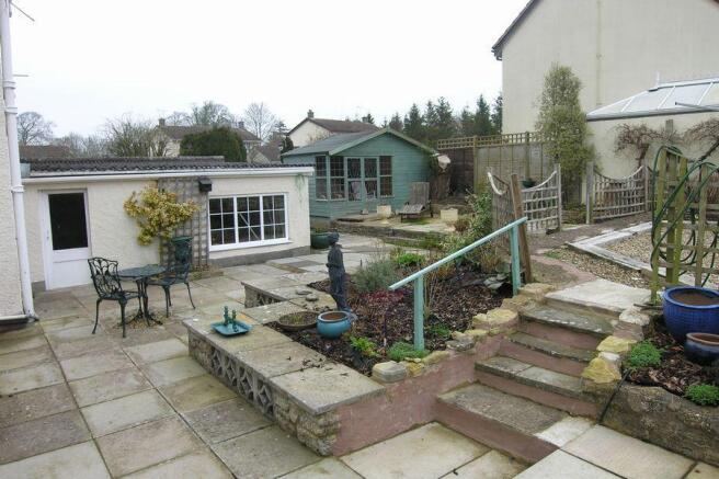 Photo 10