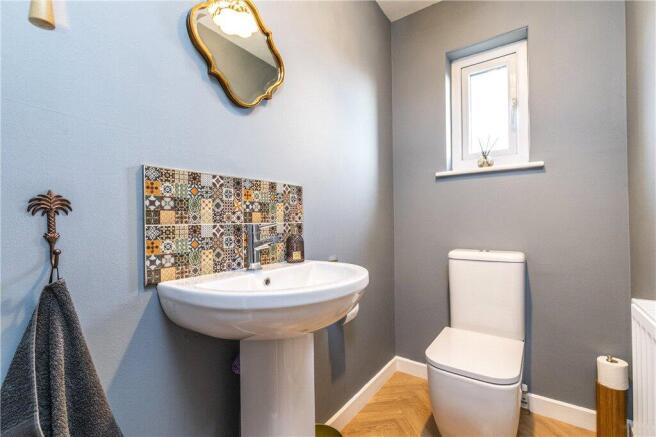 3 bed Semi-Detached for sale Image 7